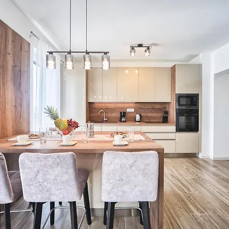 Lola & Bela Апартаменты Пула