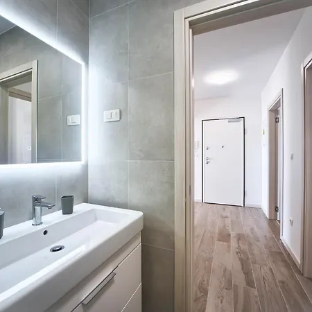 Lola & Bela Апартаменты Пула