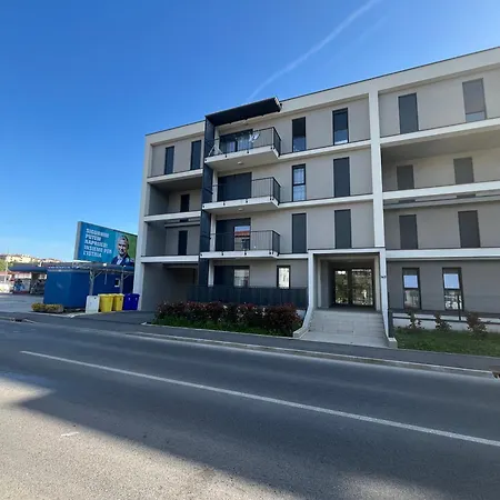 Апартаменты Lola & Bela