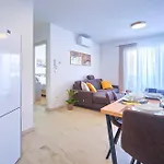Lola & Bela - Free Parking & Balcony