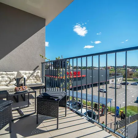 Lola & Bela - Free Parking & Balcony Appartement Pula
