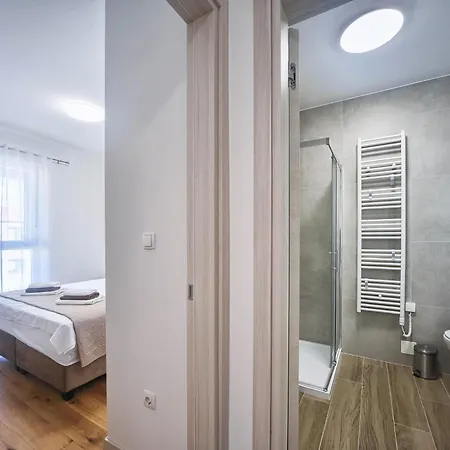 Lola & Bela - Free Parking & Balcony Appartement *